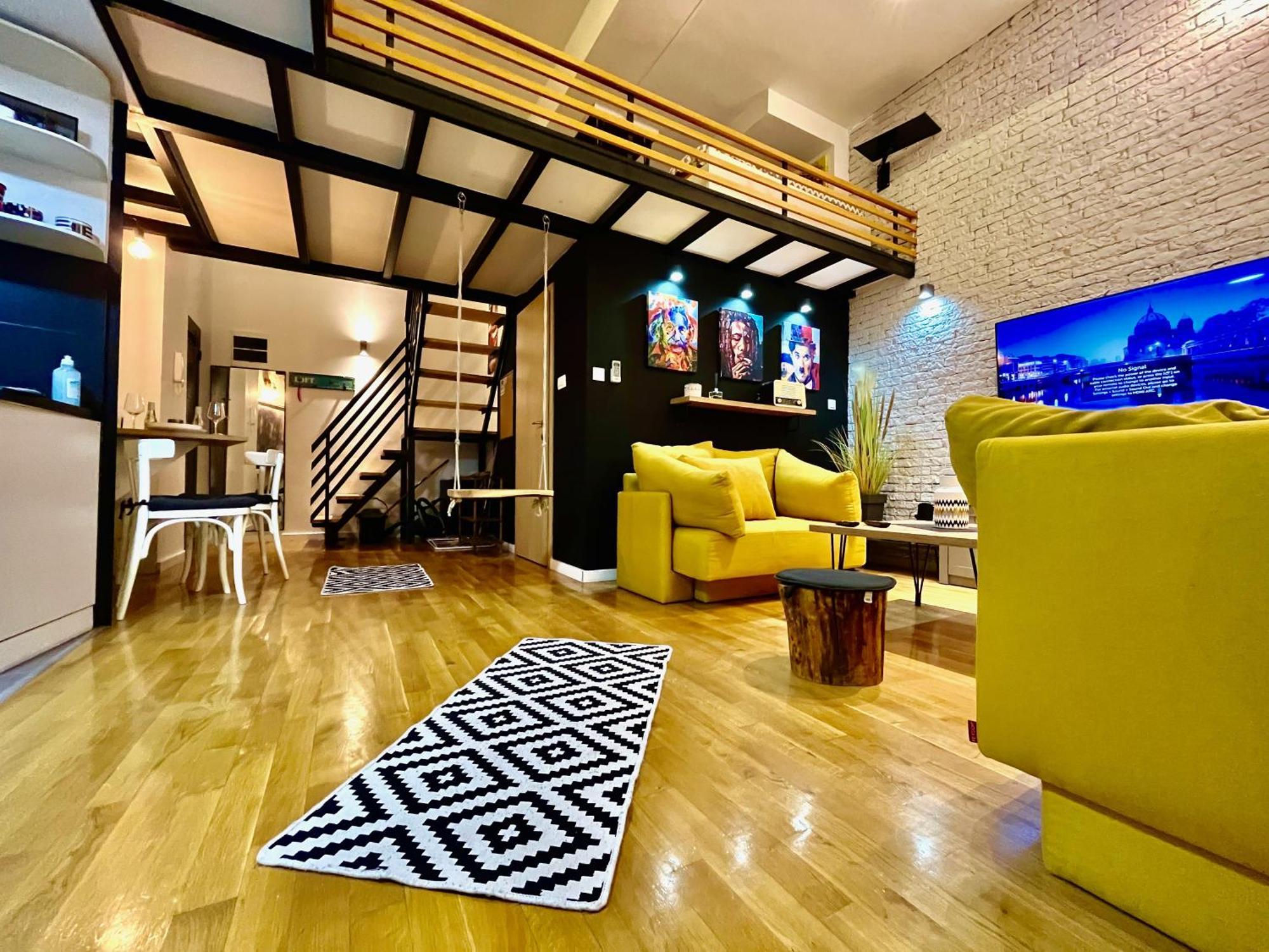 Lifestyle Gallery Apartment スコピエ エクステリア 写真