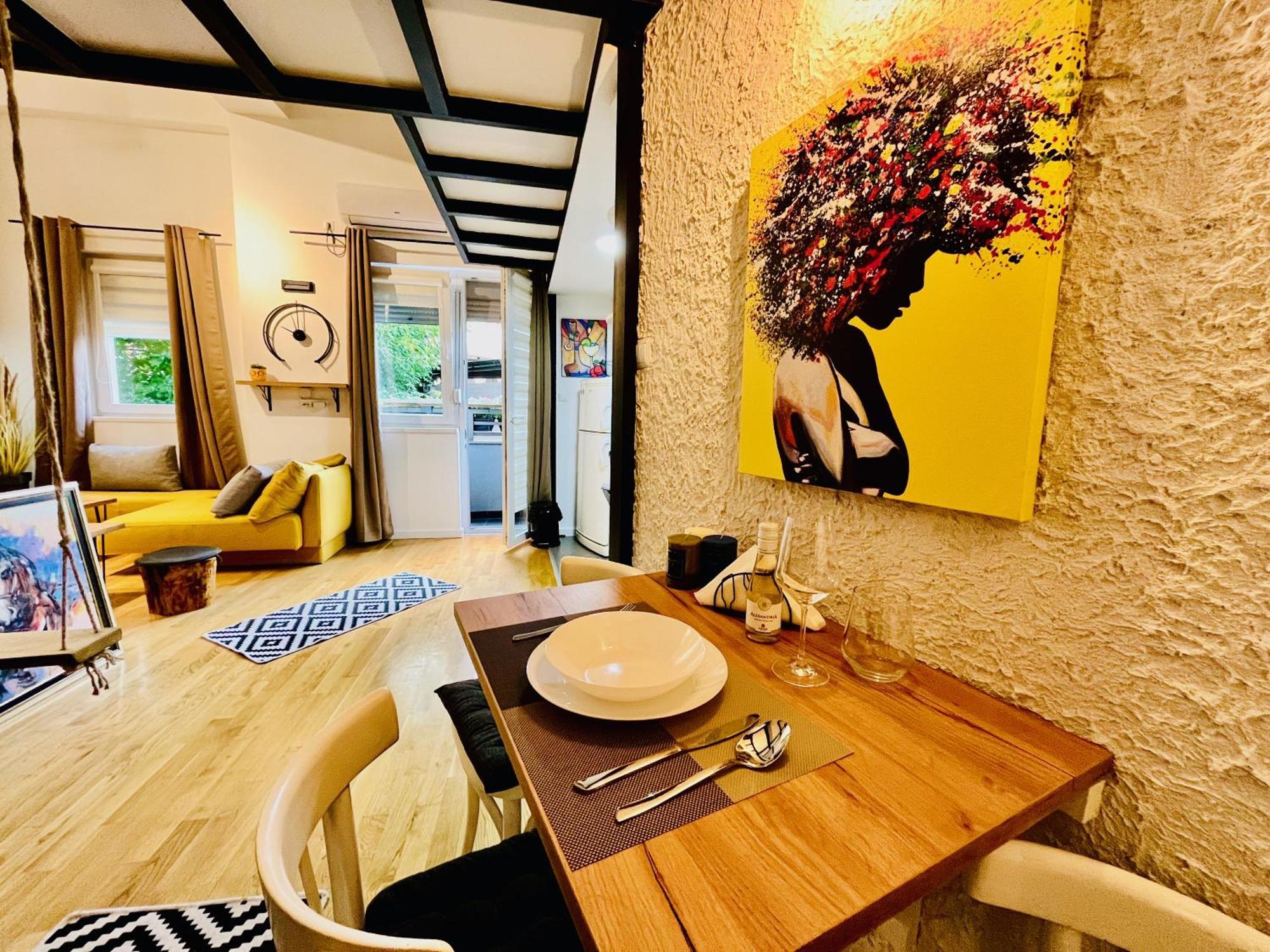 Lifestyle Gallery Apartment スコピエ エクステリア 写真